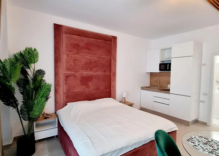 Sara - Endless Summer Mamaia Nord * Năvodari