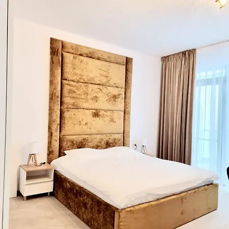 Sara - Endless Summer Mamaia Nord * Năvodari